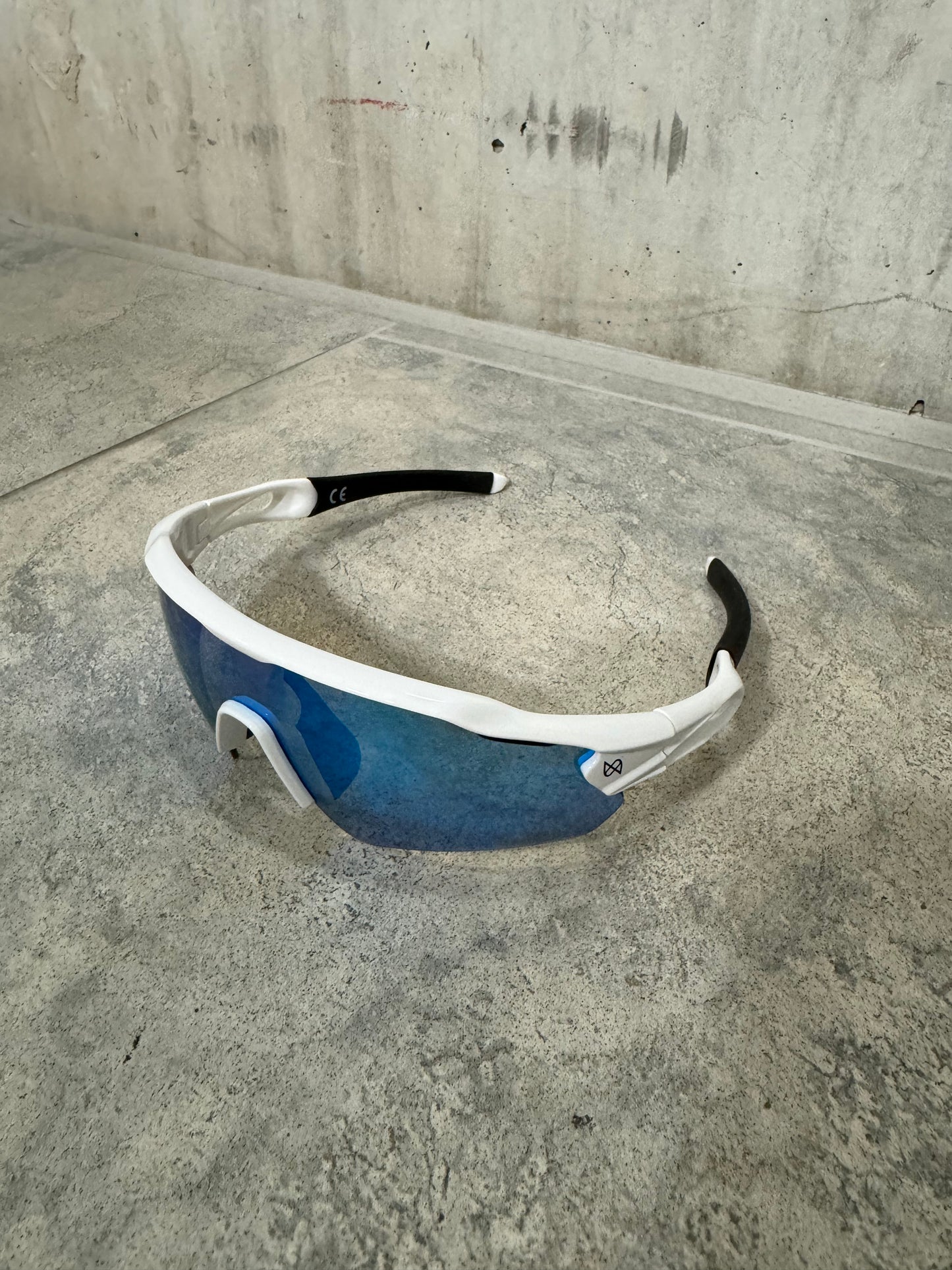 Running Sunglasses (Ice Blue)