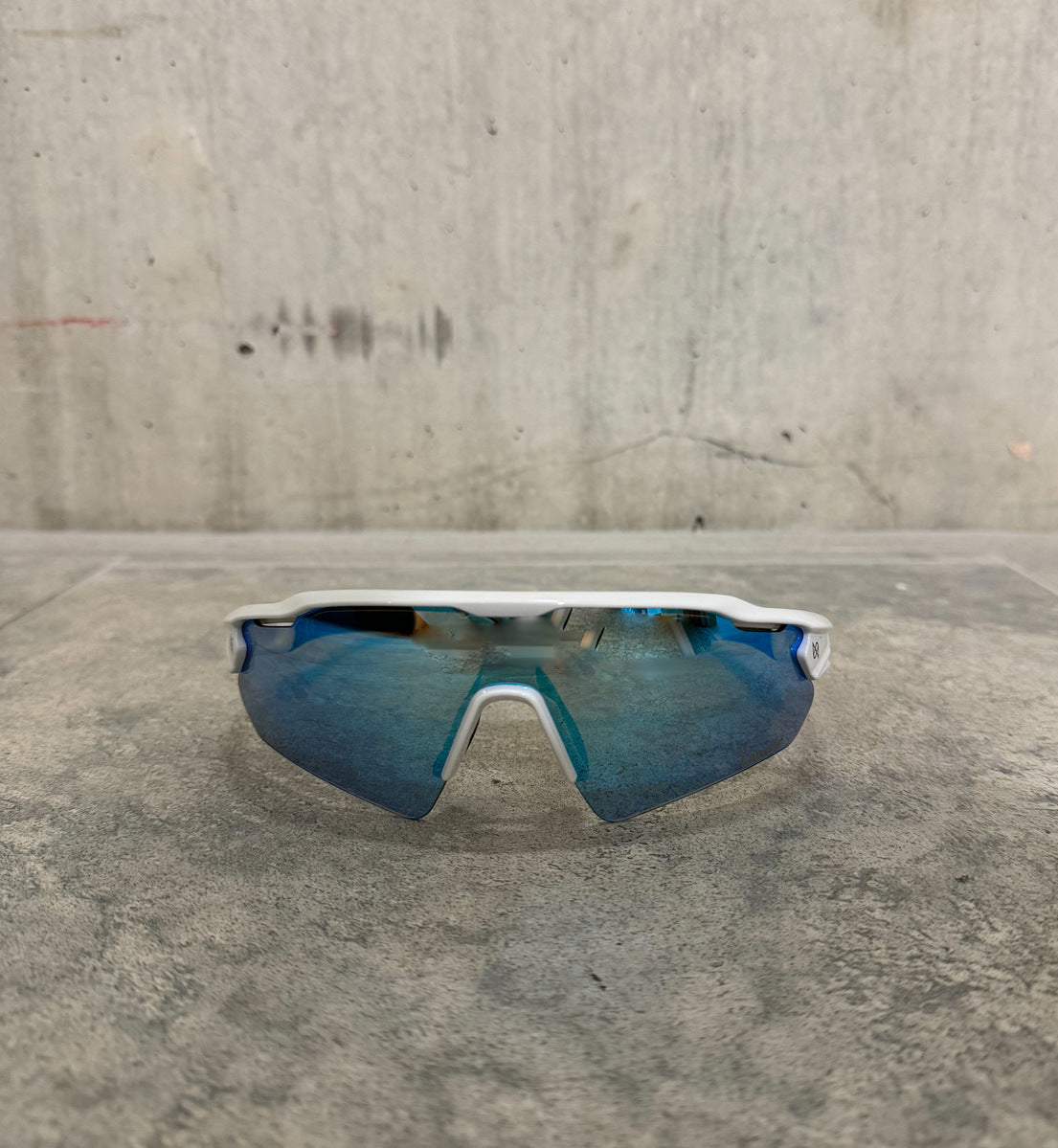 Running Sunglasses (Ice Blue)